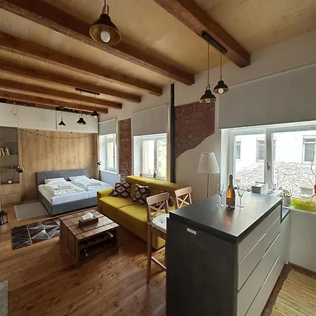 Vintage Modern Old Town * Μπρατισλάβα