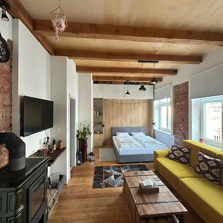 Vintage Modern Old Town Apartmán